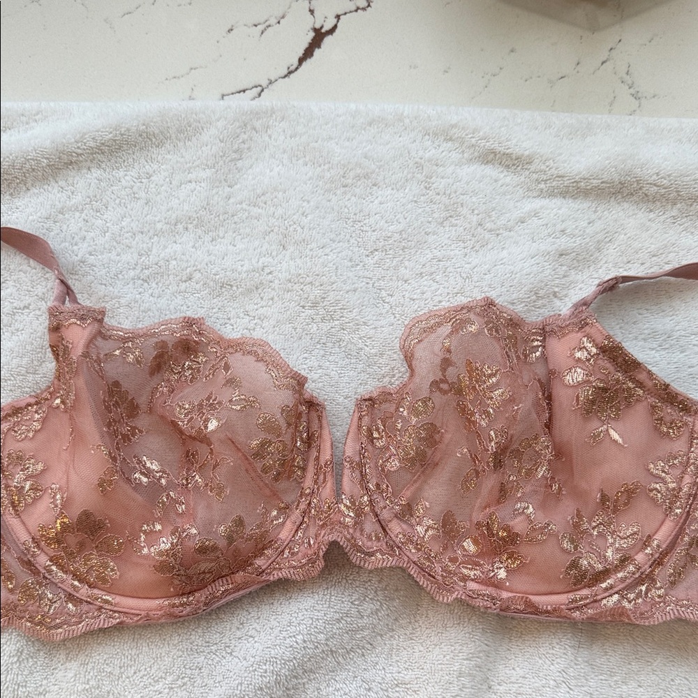 Victoria's Secret Pink and Gold Lace Bra